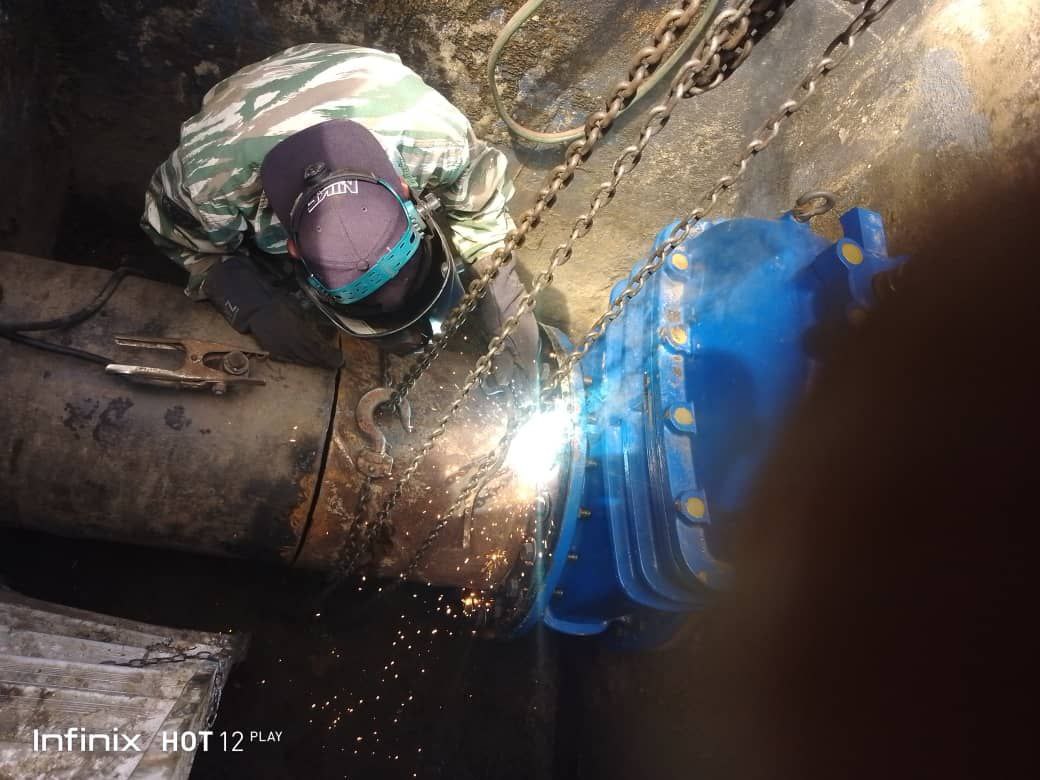 Gobierno Bolivariano sustituye válvula de 20 pulgadas en el Sistema Almaco en Yaracuy